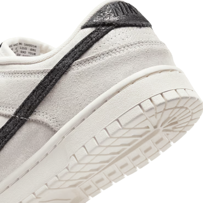 Nike Women’s Dunk Low SE Shoes - HQ3502-100