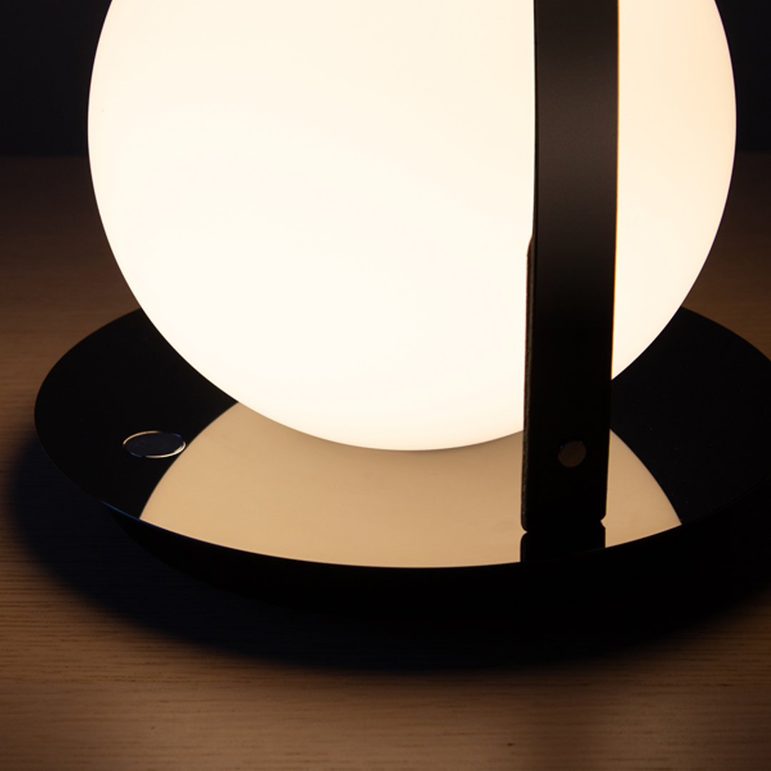 Bola Lantern
