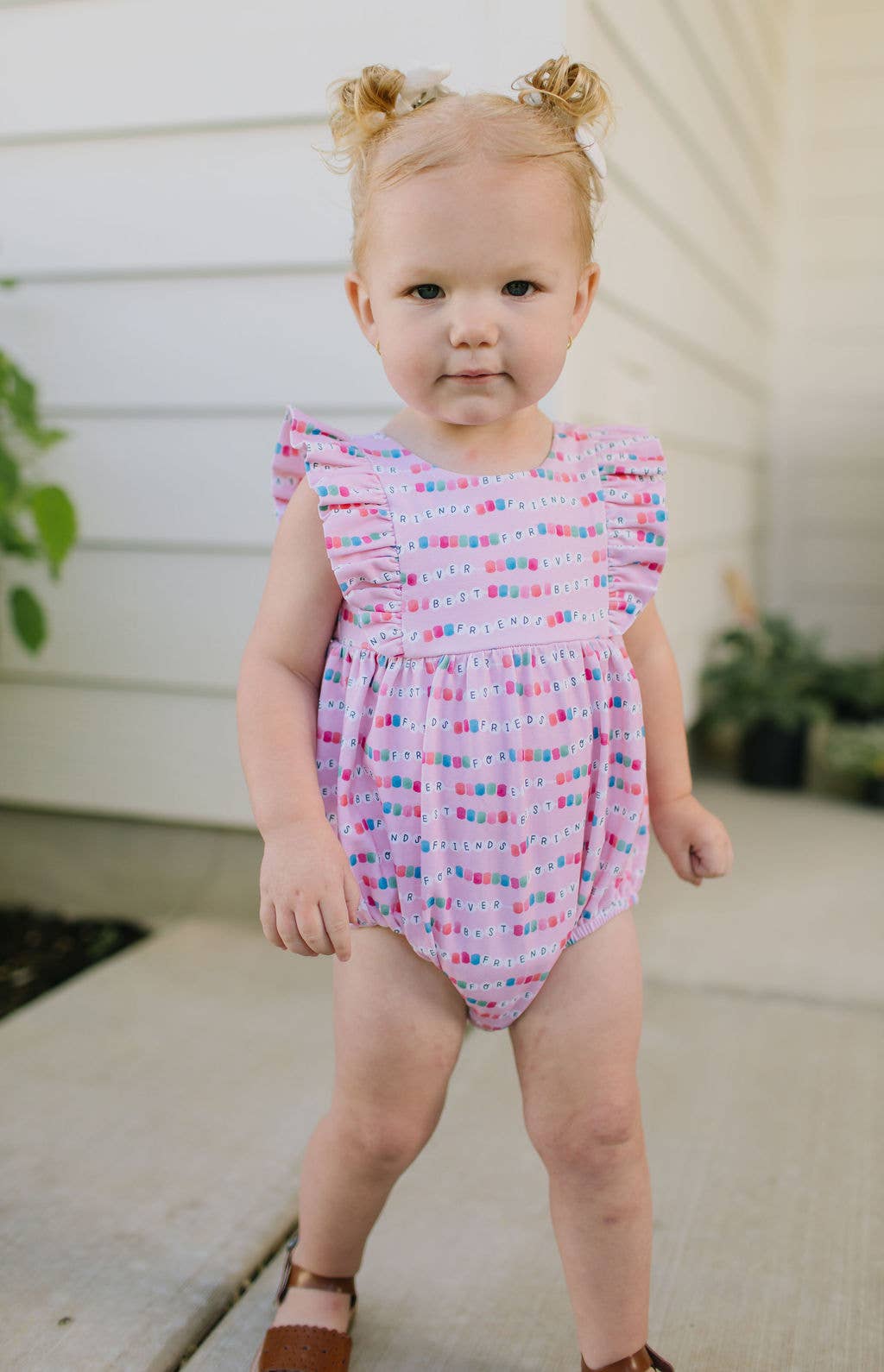 Amelia Bubble in Besties