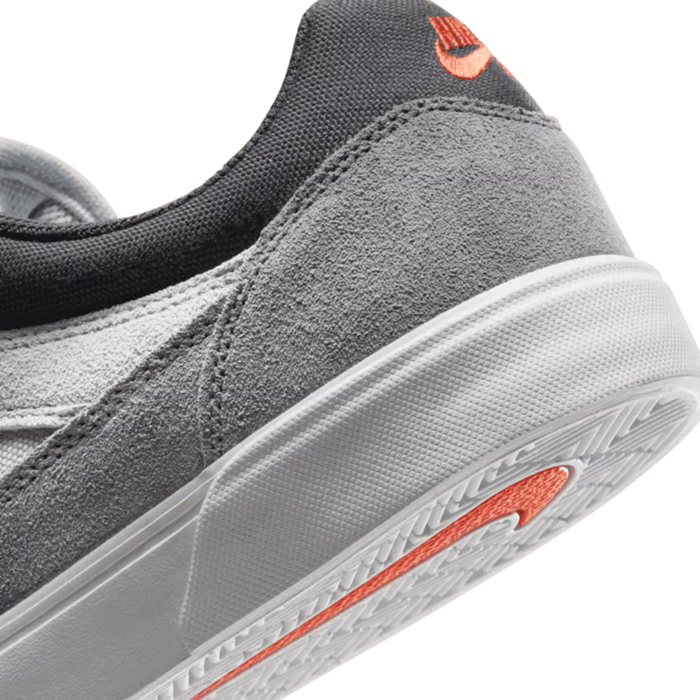 Nike Big Kids' SB Malor Light Smoke Skateboarding Shoes - FV6064-004