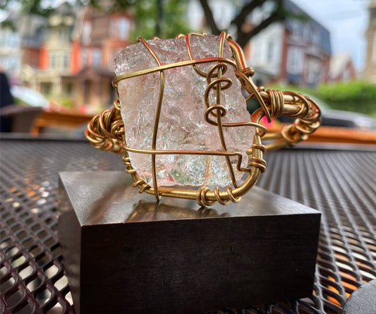 BRONZE+RAW CLEAR QUARTZ CUFF BRACELET