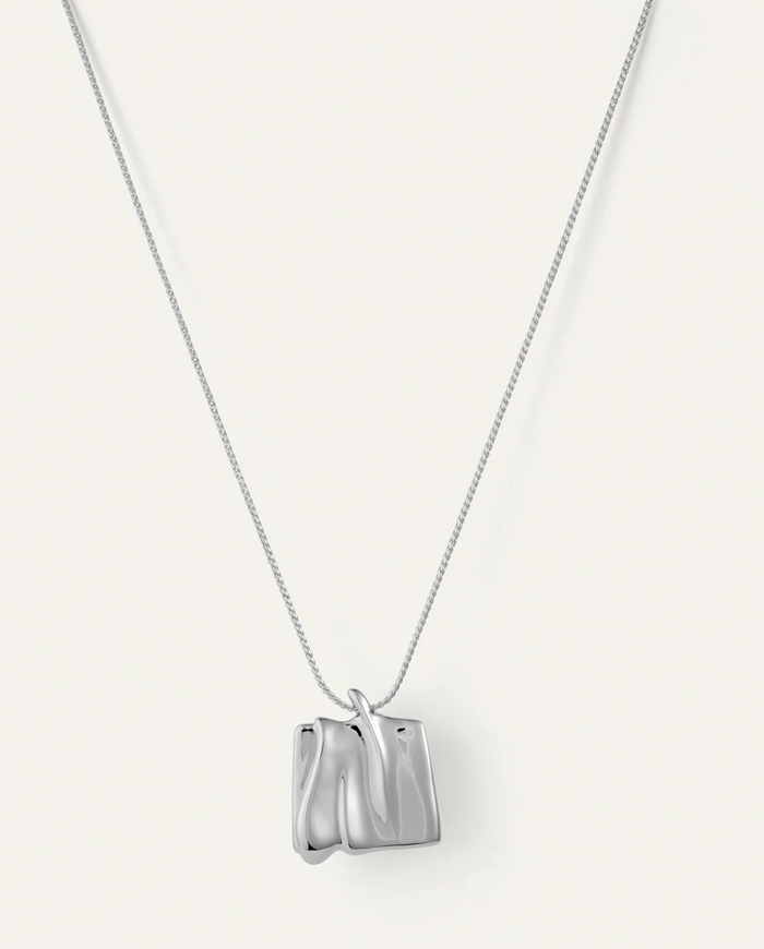 LARGE SUNDRA PENDANT NECKLACE - GOLD OR SILVER
