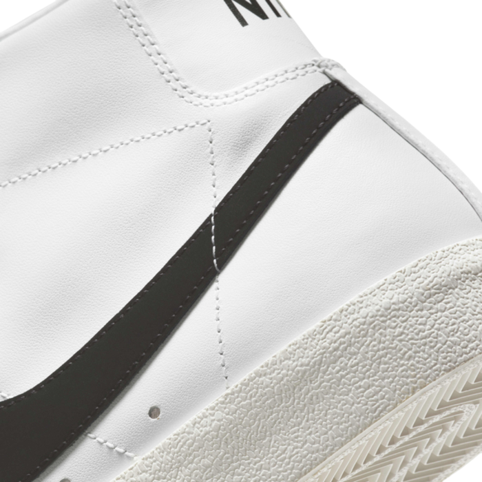Nike Men's Blazer Mid '77 Vintage Shoes – BQ6806-100