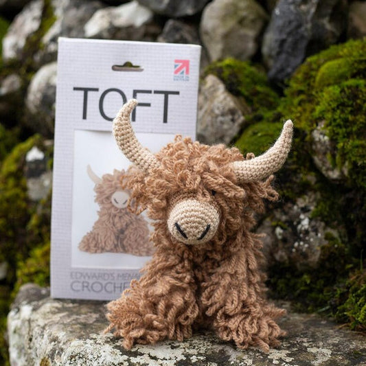 Morag the Highland Coo Crochet Kit
