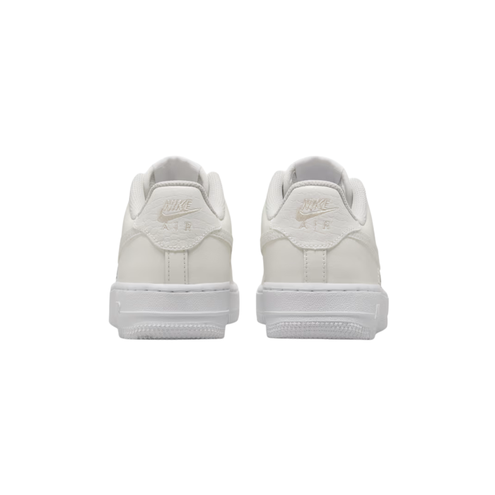 Nike Older Kids’ Air Force 1 LV8 Shoes – FV7725-100