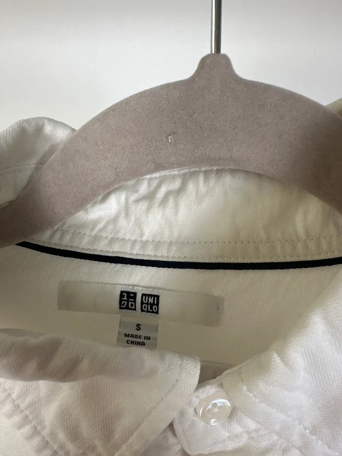Uniqlo-skjorta
