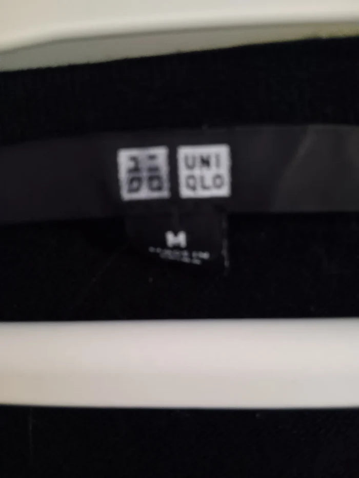 Uniqlo-ulltröja