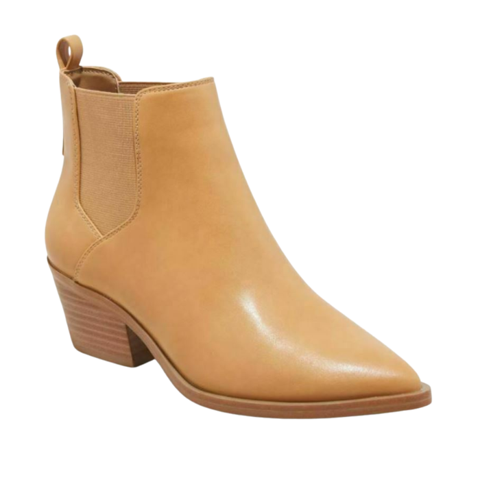 Universal Thread Women’s Rosemary Chelsea Boots Camel 096-104159