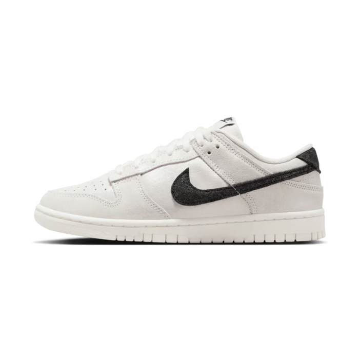 Nike Women’s Dunk Low SE Shoes - HQ3502-100