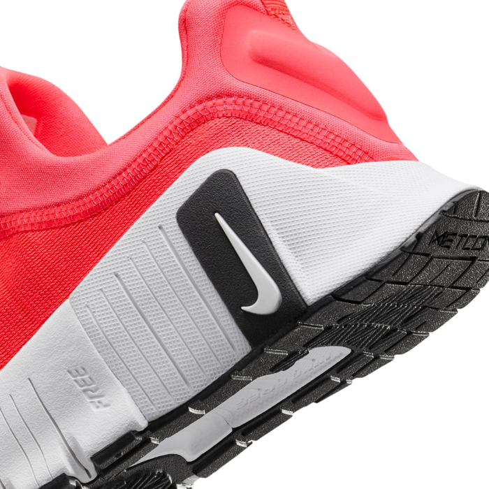 Nike Women's Free Metcon 6 Workout Shoes – FJ7126-600