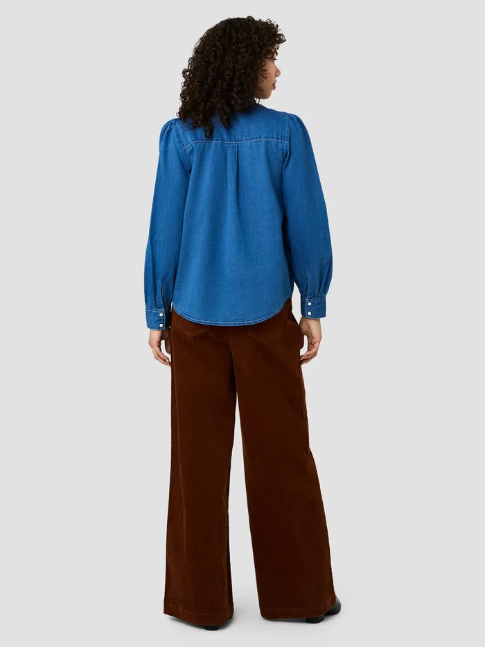 ZAVES CHAMBRAY BOW LONG SLEEVE TOP - LIGHT VINTAGE WASH